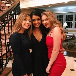 Meet your Posher, Cara